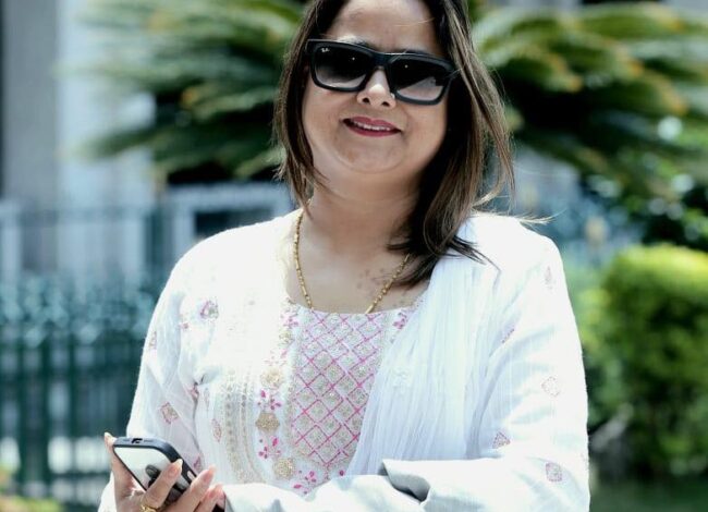 तिमी नभएको संसारमा म बाँचेको छु